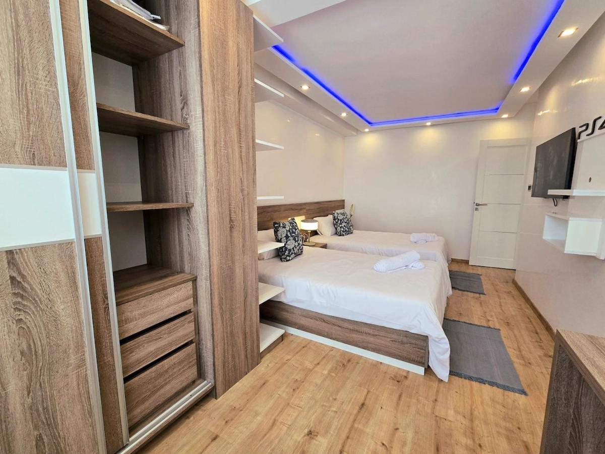 Luxurious Downtown Corniche Marina With Parking Apartment