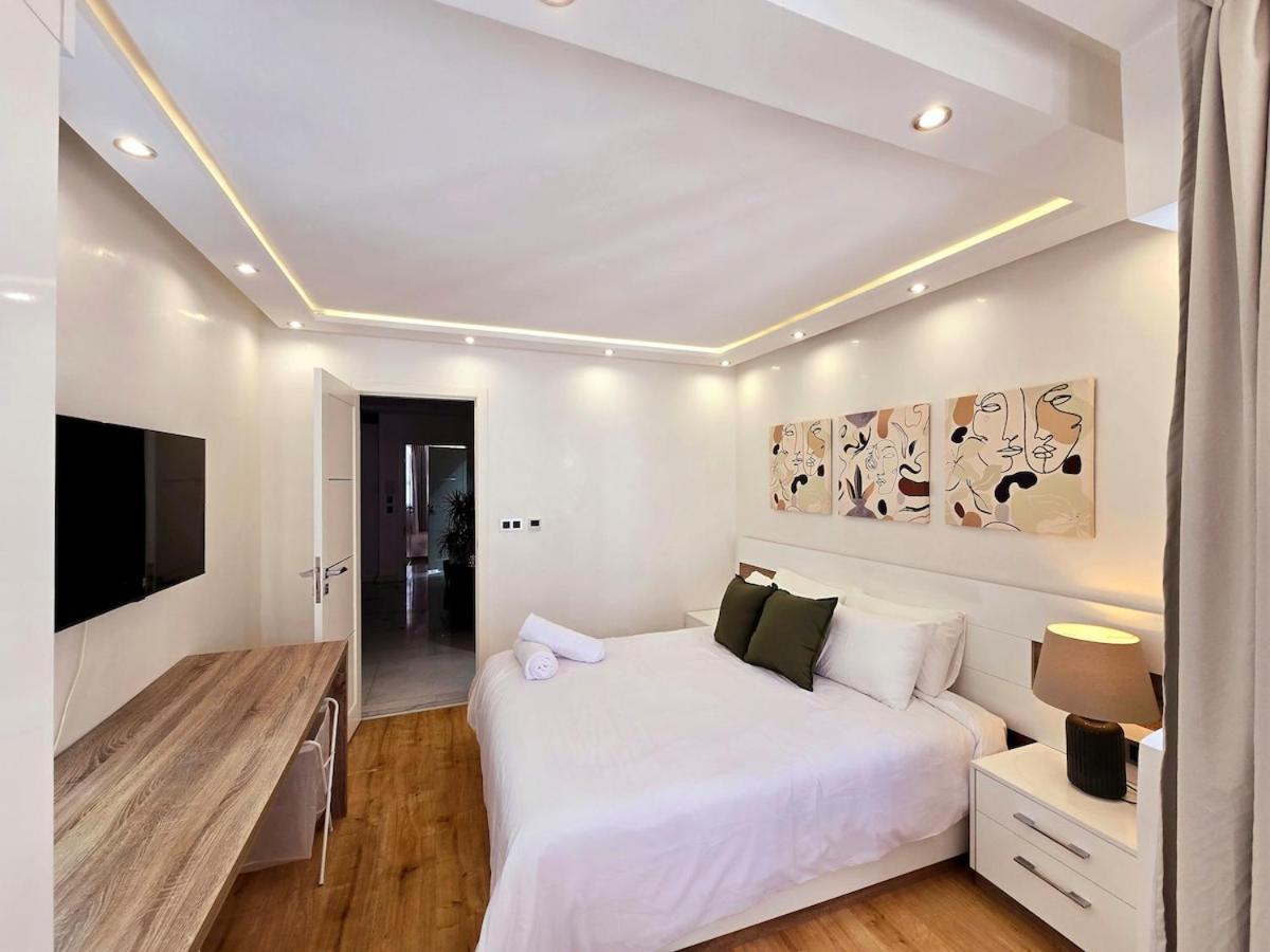 Luxurious Downtown Corniche Marina With Parking
